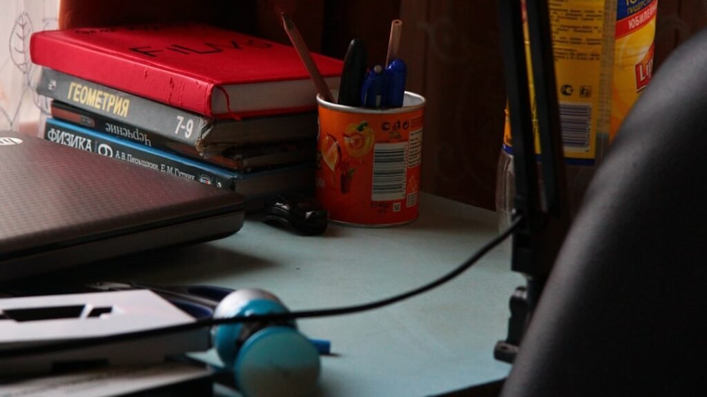 5-Minute Decluttering Hacks for Busy Mornings 1 image